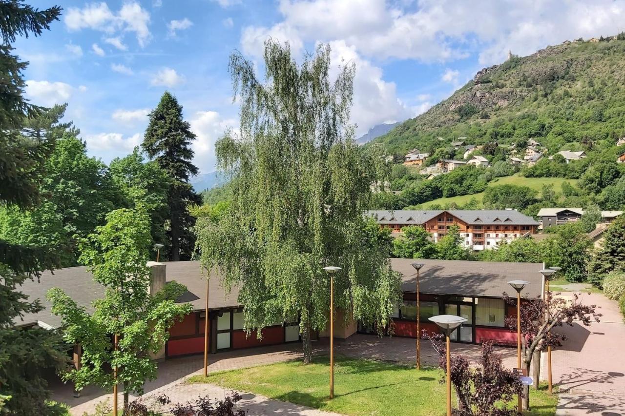 Beautiful Studio With Balcony In Briancon Eksteriør billede